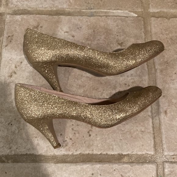 Steve Madden Ulltra-G pumps - Picture 2 of 5